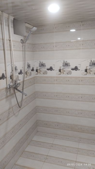 СРОЧНО СОТИЛАДИ Ховли уй хамма шароити билан 6х 8 сотх