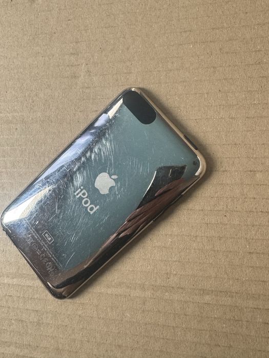 Айпод , iPod Touch 2nd Gen 8GB A1288