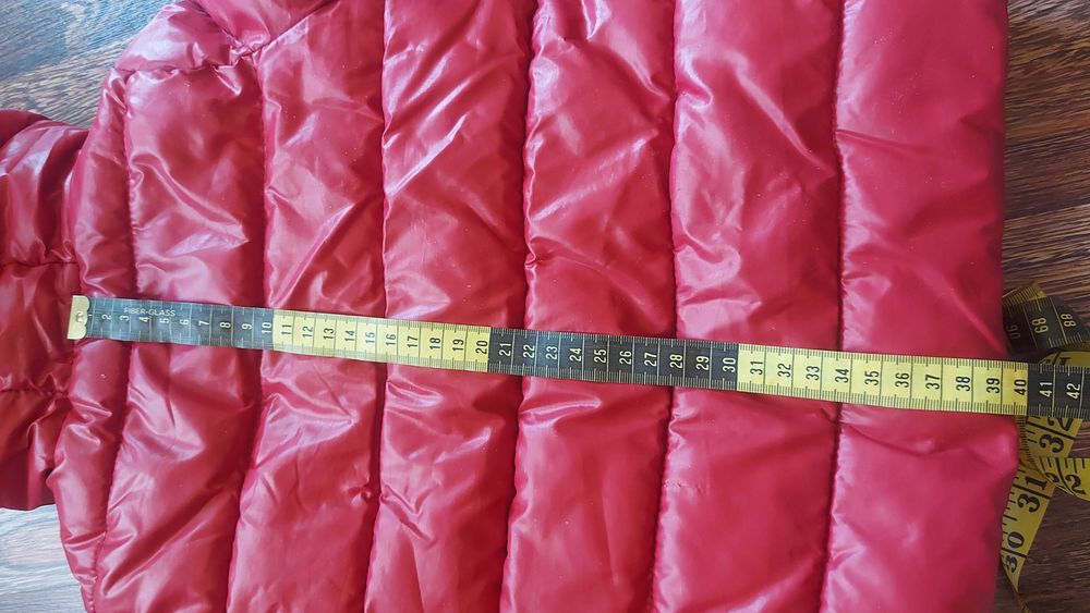 Детско  топло яке BENETTON+ шапка подарък