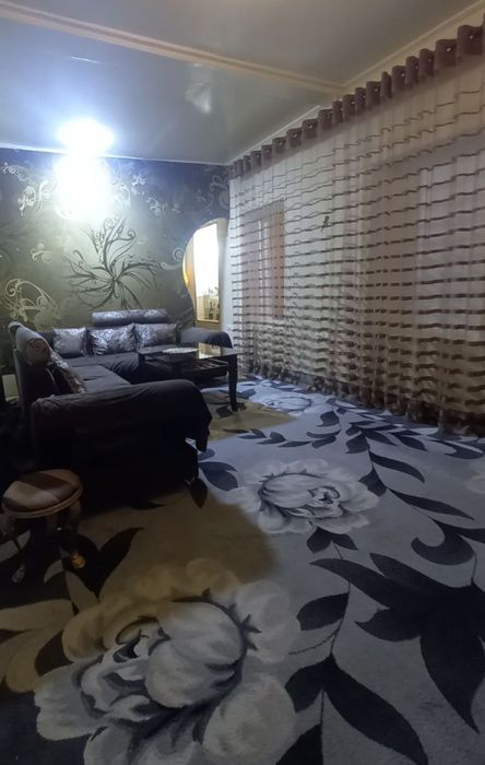 Продаётся дом. В центре города