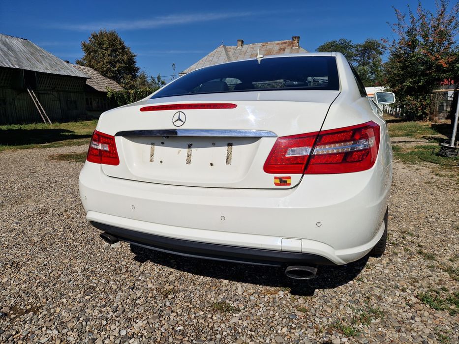 Piese auto caroserie motor mecanica Mercedes E class coupe w207 alb650