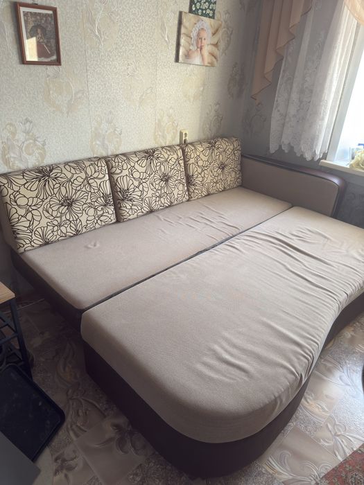 Продам тахту б/у