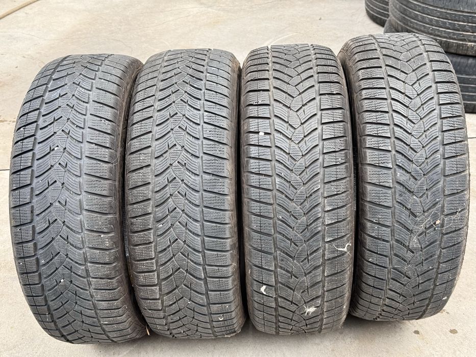 225/60/R17 Goodiyear UltraGrip 4x4 4бр зимни dot1318 6-7мм
