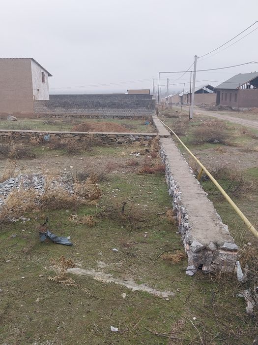 Kuyovboshida 2ta bo'sh yer sotiladi, kadastri bor narxi 50 milliondan