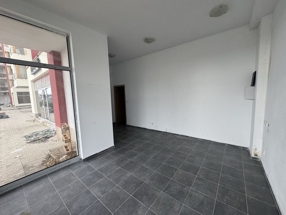 Дава се под наем Магазин в к.к. Слънчев бряг - 27 кв.м за 5984.34 € - Снимка #2