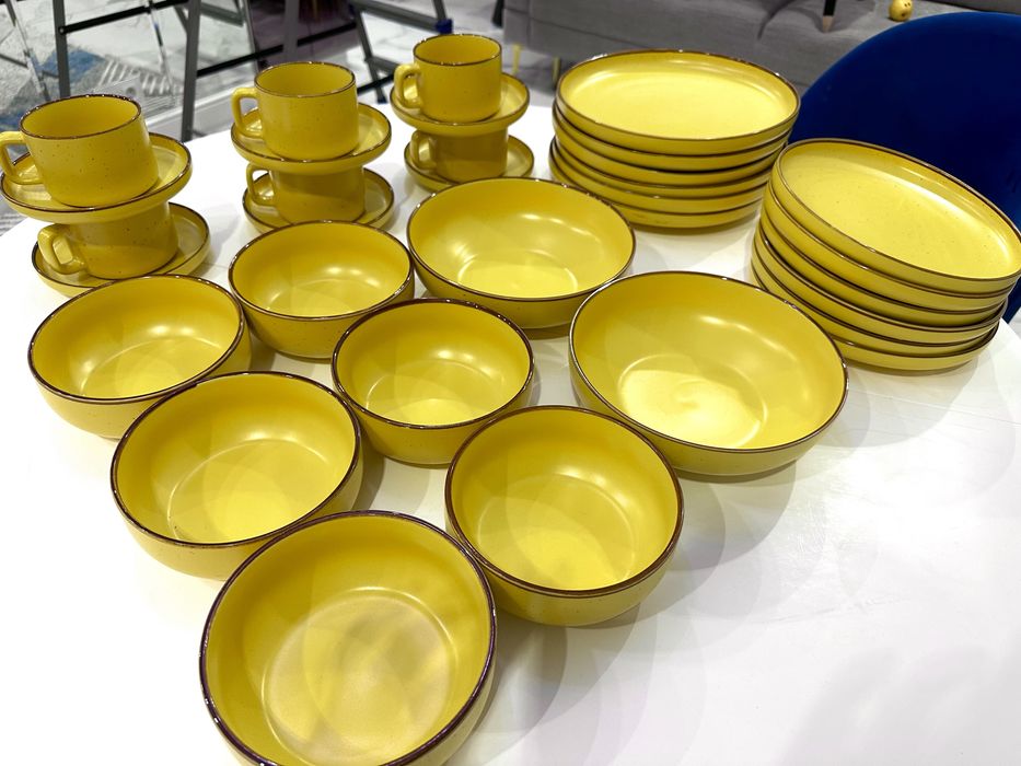 Продам посуду из 24 предметов, новая!