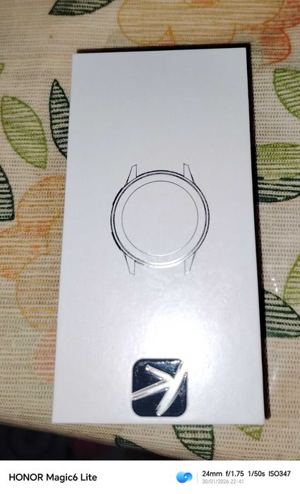 Чисто нов дамски смарт часовник Kenoeestar