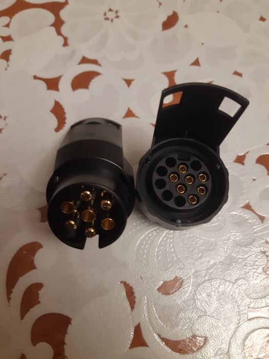 Adaptor de la 7 pini la 13 pini  Nou,  sau de la 13 la7 pini