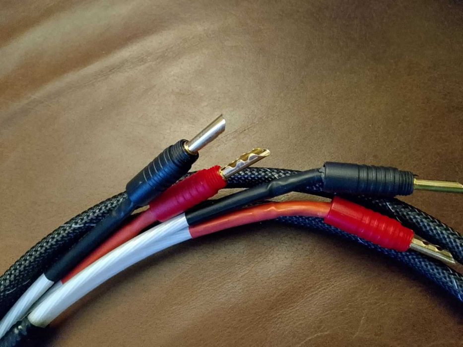 Кабел за високоговорители QED Signature Revelation