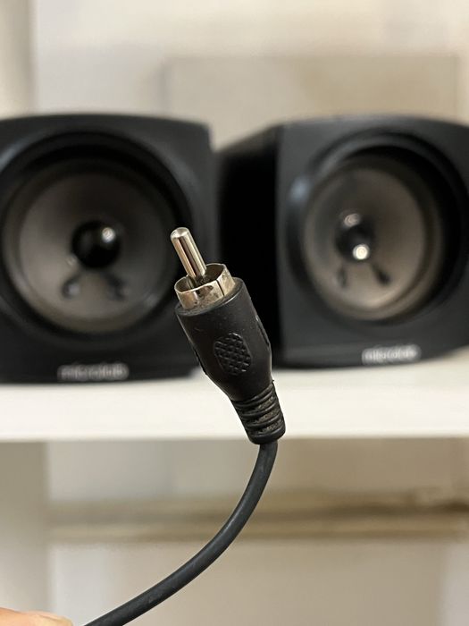 Колонки/динамики Microlab