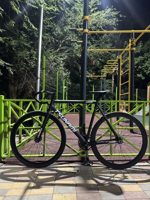 С комплект и тормоз есть