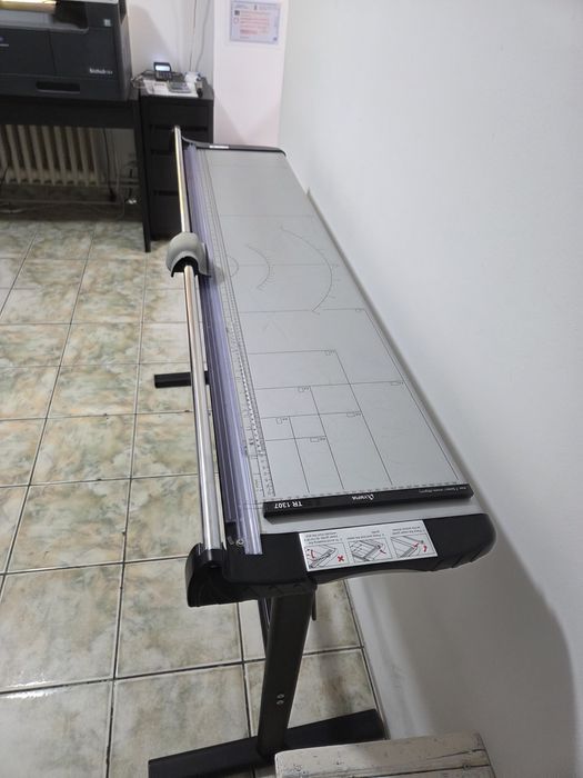 Trimmer profesional hartie 1.3 metri
