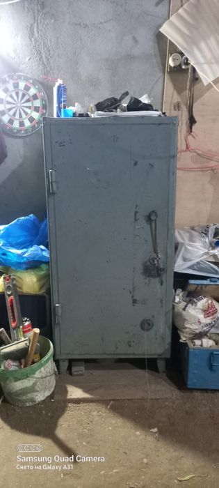 Продам сейф советский