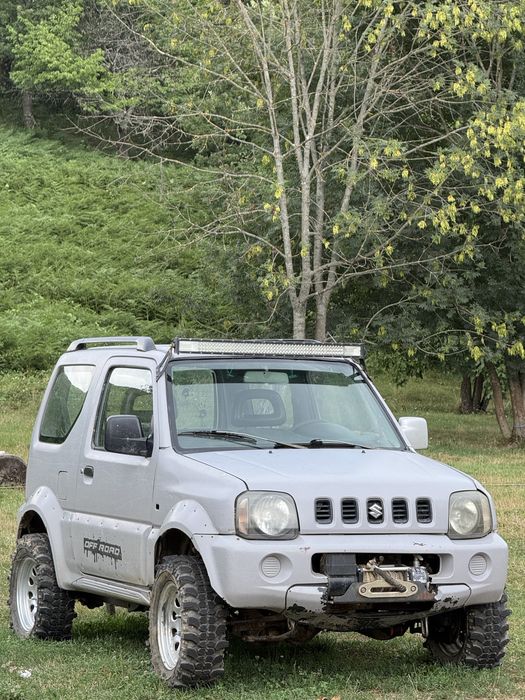 Suzuki jimny 1.3 este inmatriculat!