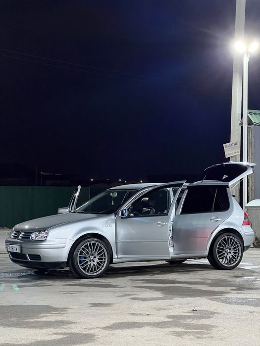 Volkswagen Golf 4