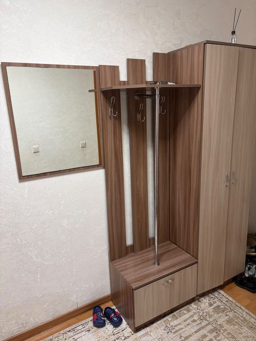 Срочно продам прихожей