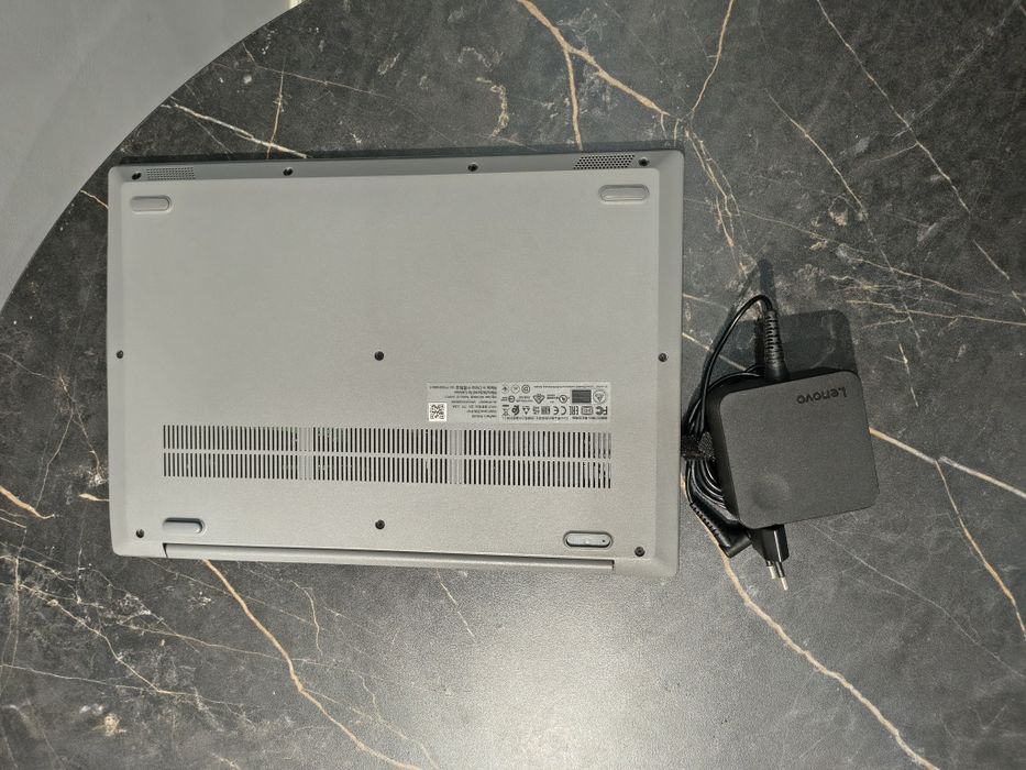 Продам ноутбук Lenovo