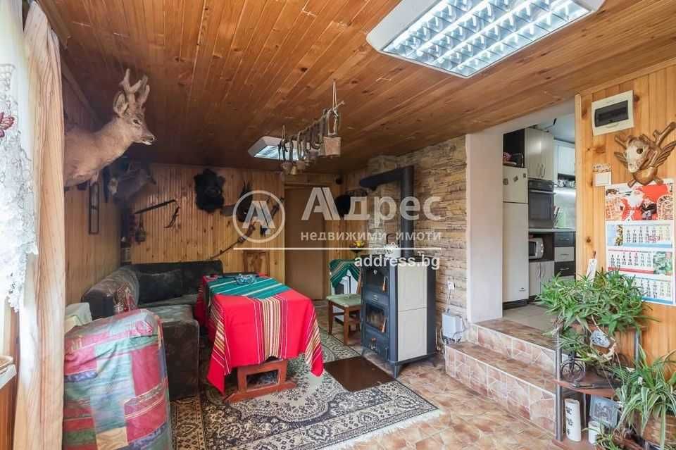 Реновирана къща в Лозница