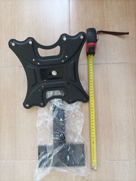 Универсална подвижна стойка за телевизор