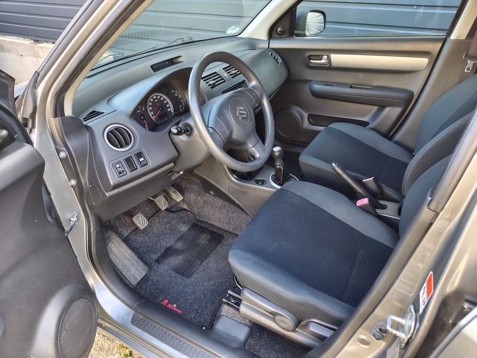 Suzuki Swift 2010