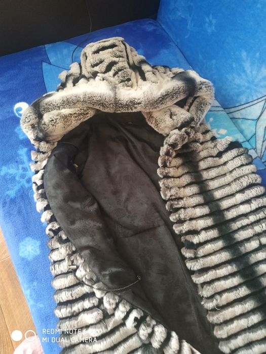 Жилетка Шиншила с капюшоном