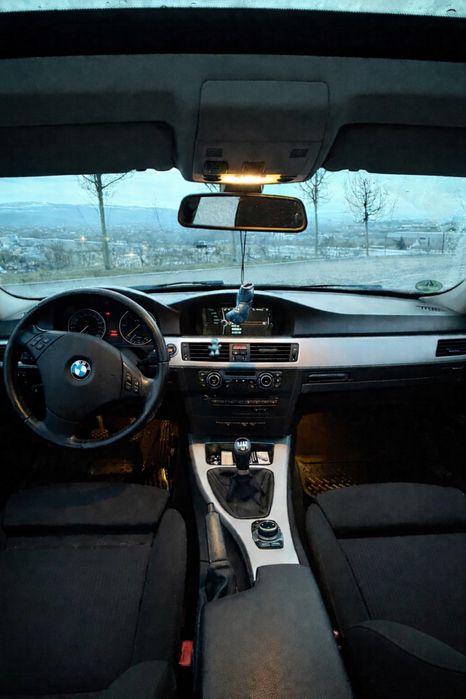 BMW 3 Series 2010 — imagine 5