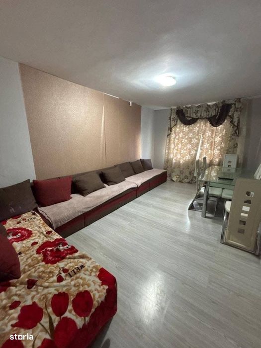 De vanzare apartament cu 4 camere, mobilat și utilat 59.000 euro