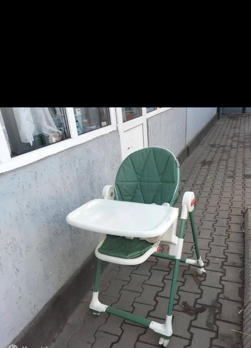 Продается детский стол