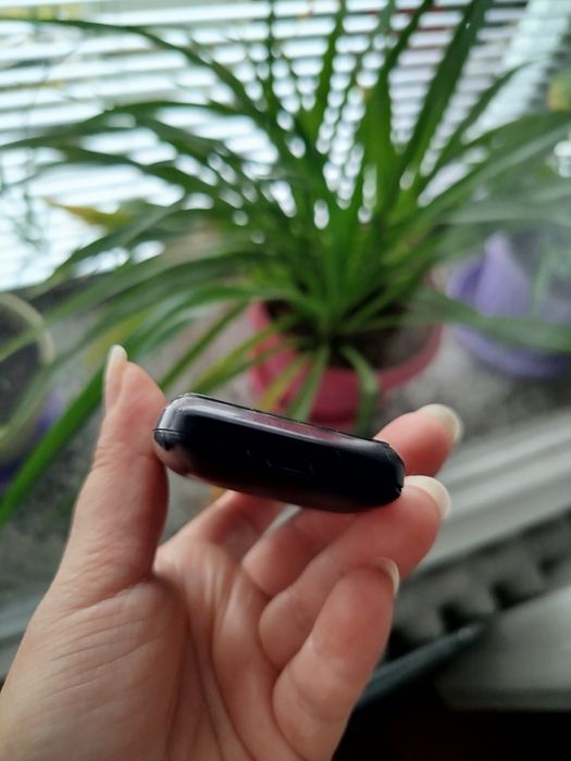 Телефон за части Max com