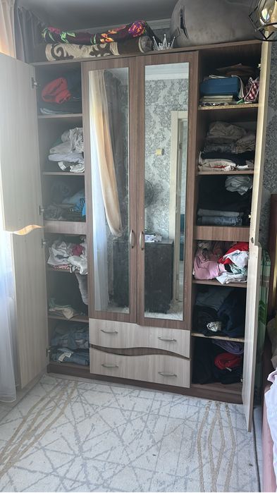 Продам шифоньер в хорошем состоянии