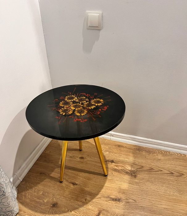 Masuta de cafea din rasina