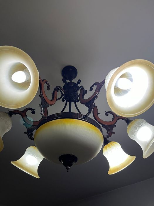 Продам люстру!!!