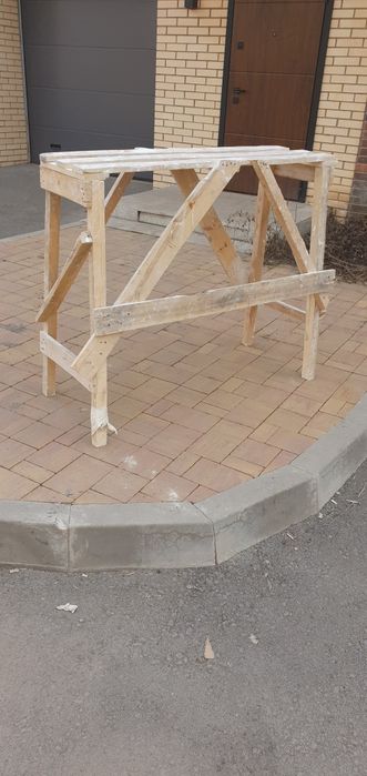 Астана ул.А.Бокихана 25в продам строительный козёл