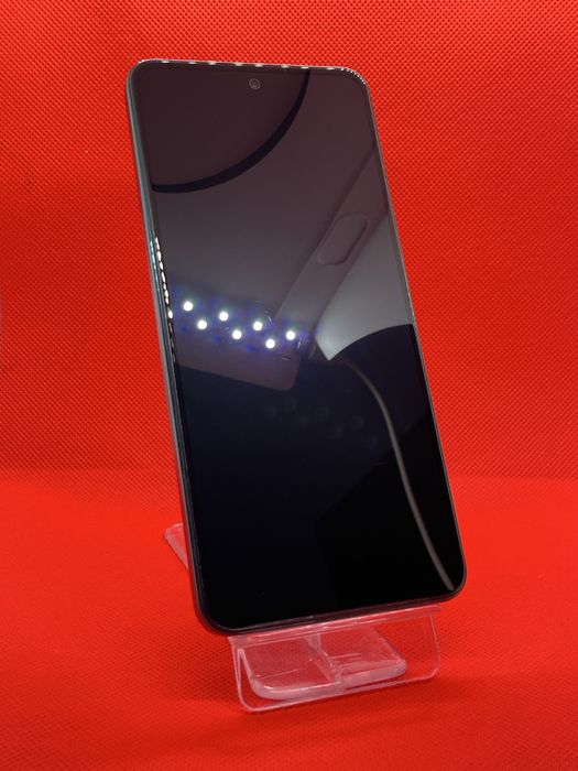 Vivo v40 lite.