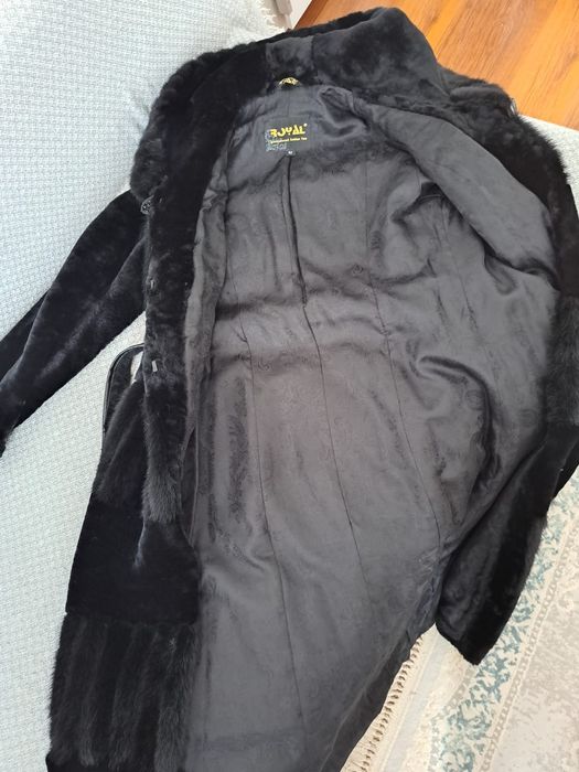 Продам Мутонновую шубу