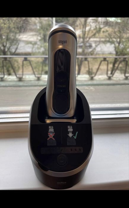 Braun Series 9 PRO+ 9577CC + електрически калъф и зарядна станция