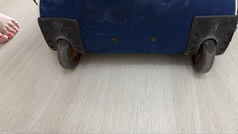 Продам Хоккейный баул.