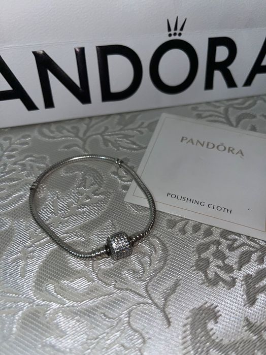 Оригинална гривна Pandora 17 см