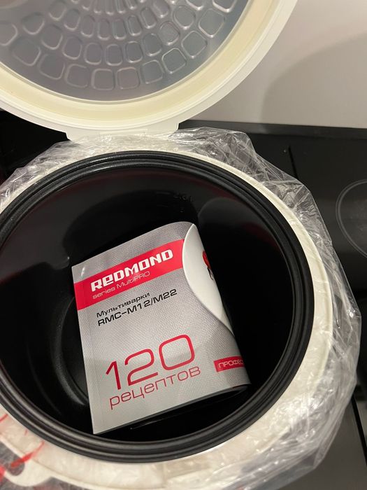 Мультиварка Redmond