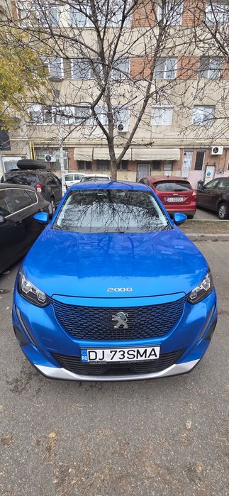 Peugeot e-2008 electric