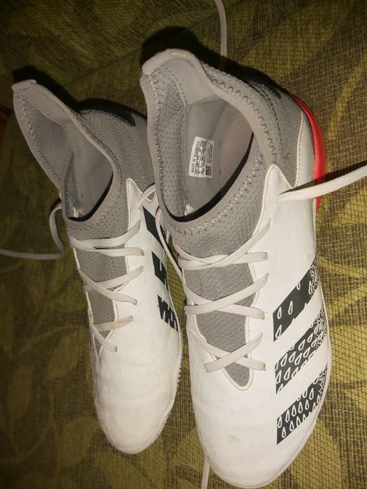 Футболни обувки за зала Adidas Predaror
