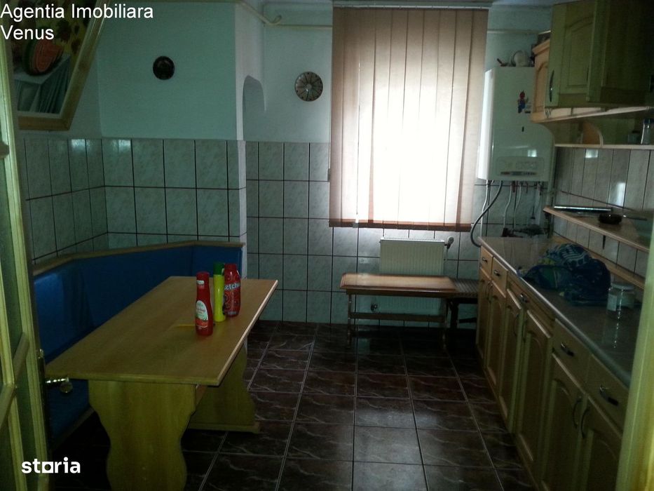 Apartament 4 camere C.Nationala-Bazar