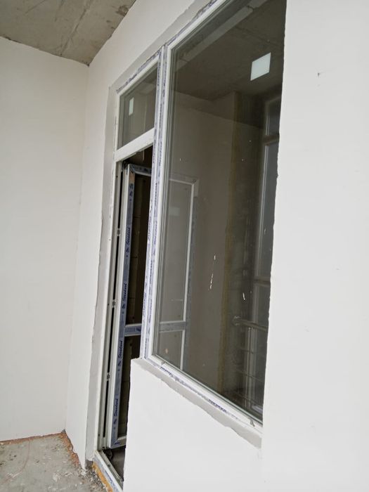 Продам в сборе окно .