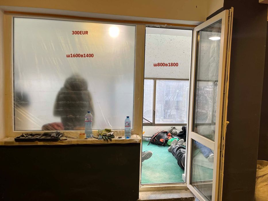 (4броя)PVC дограма Kömmerling   двоен стъклопакет, 4–5 г., отлична