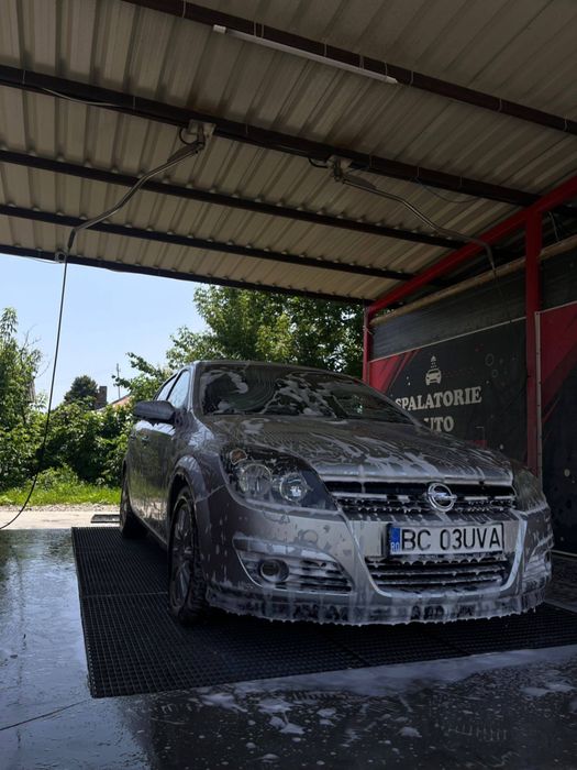 Opel astra H 1.6