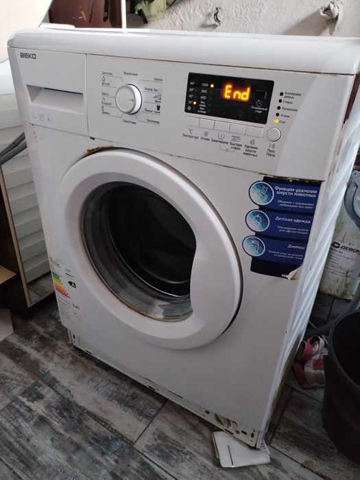 Продам стиральную машину
