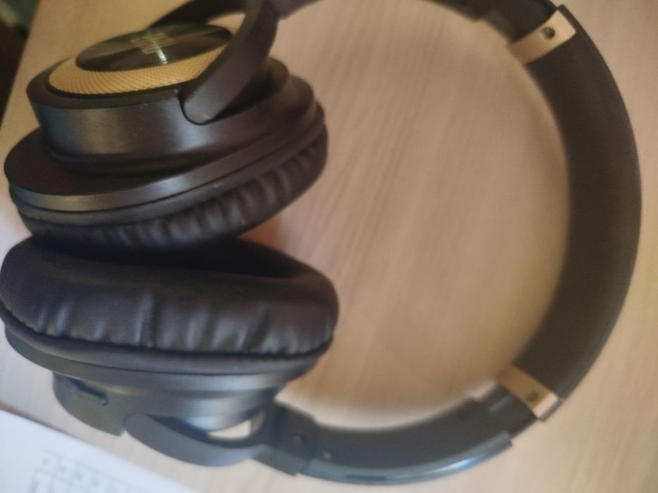 Стерео наушники  JVL