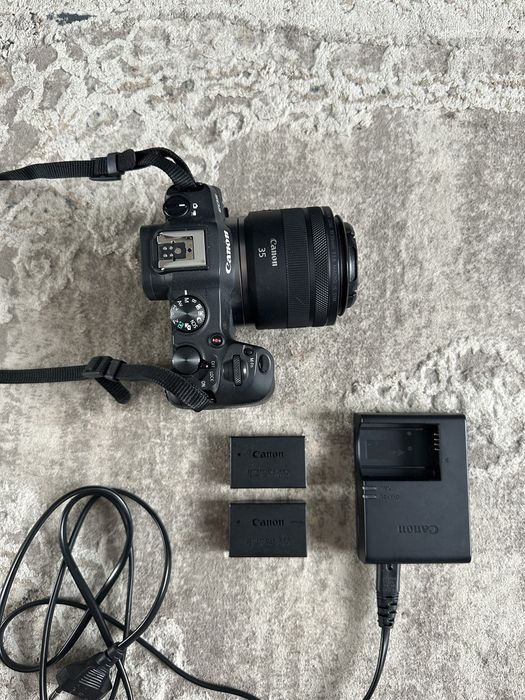 Canon R8 + 35mm
