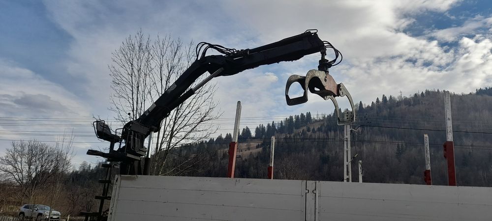 Vând macara HIAB 099
