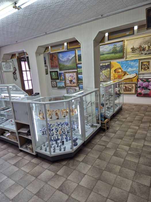 Продам торговое помещение